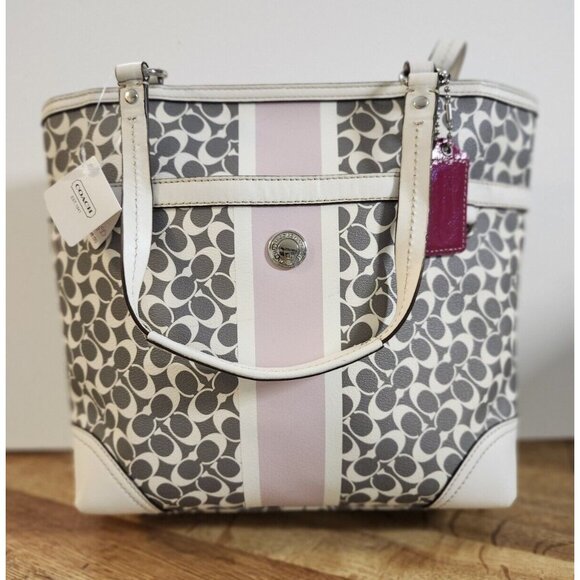 NWT Coach Chelsea Tote M1093-F15137 Signature Grey & White Tote Bag Purse New - Picture 1 of 16